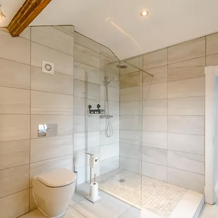 Cragdale Penthouse 펜션 세틀