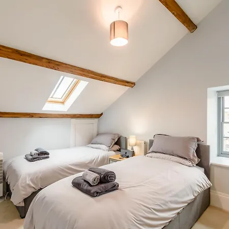 Cragdale Penthouse בית נופש *